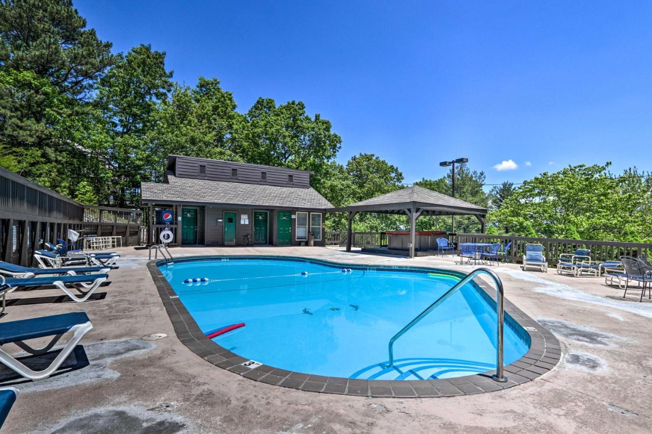 Condo With Pool And Grill Access About 4 Mi To Gatlinburg! Exteriör bild