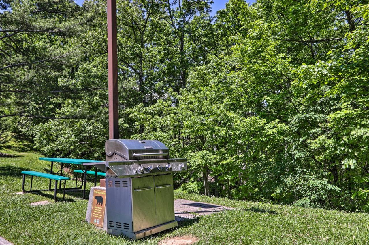 Condo With Pool And Grill Access About 4 Mi To Gatlinburg! Exteriör bild